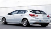 Opel-Astra-2014
